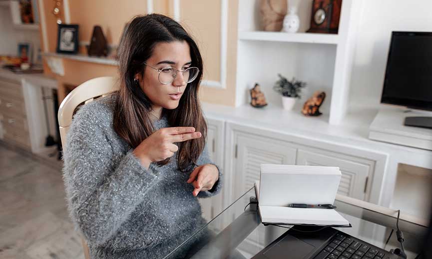 a deaf employee working remotely in an inclusive environment