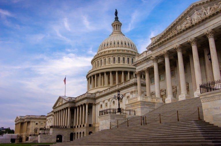El Congreso está en sesión, pero los miembros de ambas cámaras podrían cerrar el gobierno en 2023 si no pueden aprobar las facturas de créditos para financiar las agencias.