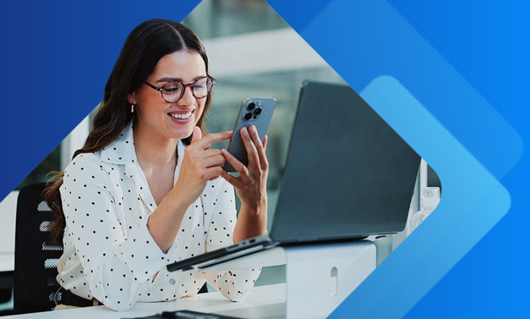 Business owner using AI to run payroll