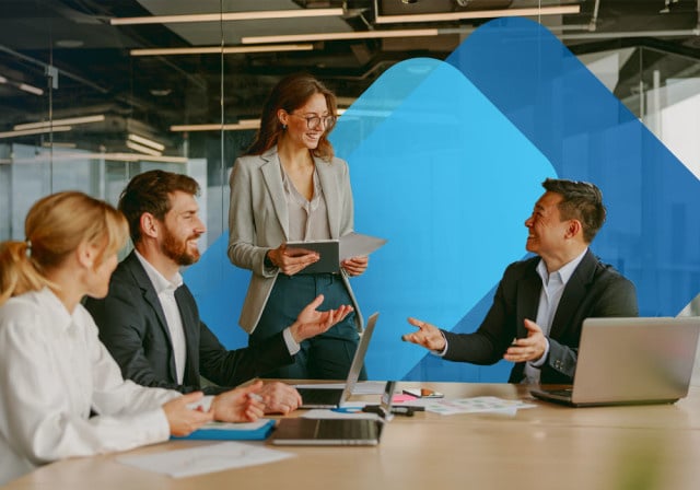 Profesionales en una reunión